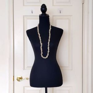 RARE! NWOT. Vintage Hawiian Umboniun Sea Shell Lei Necklace.